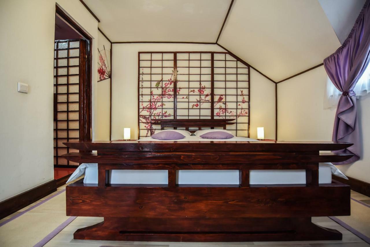 Casa Lily - Japanese Retreat Hotel Sighisoara Bagian luar foto